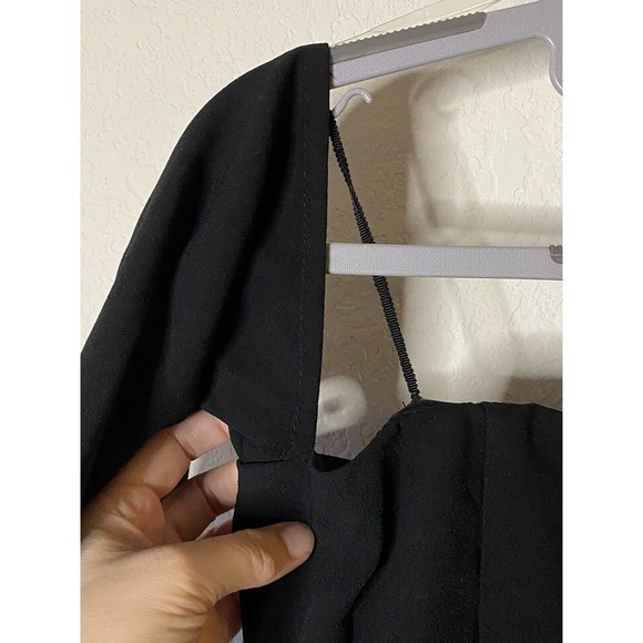 Cupcakes and Cashmere "Lexy" Off Shoulder Dress | Size‎ 6 - Picture 6 of 9